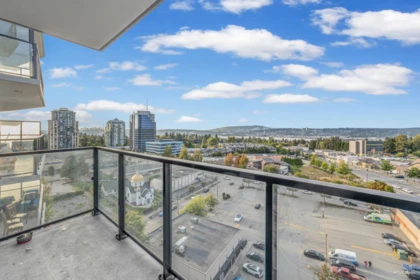 Powder Room Photo of 1002 10750 135a Street, Surrey, BC