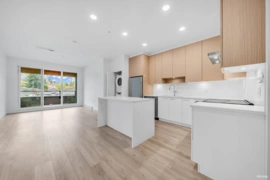 319 7599 15th Street, Burnaby, BC