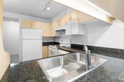 603 6611 Cooney Road, Richmond, BC, Richmond — Apartment/Condo for sale