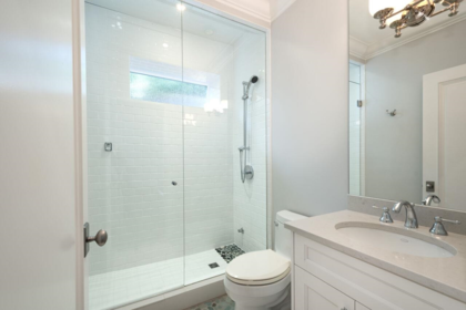 Swimming Pool Photo of 4659 Woodgreen Drive, West Vancouver, BC