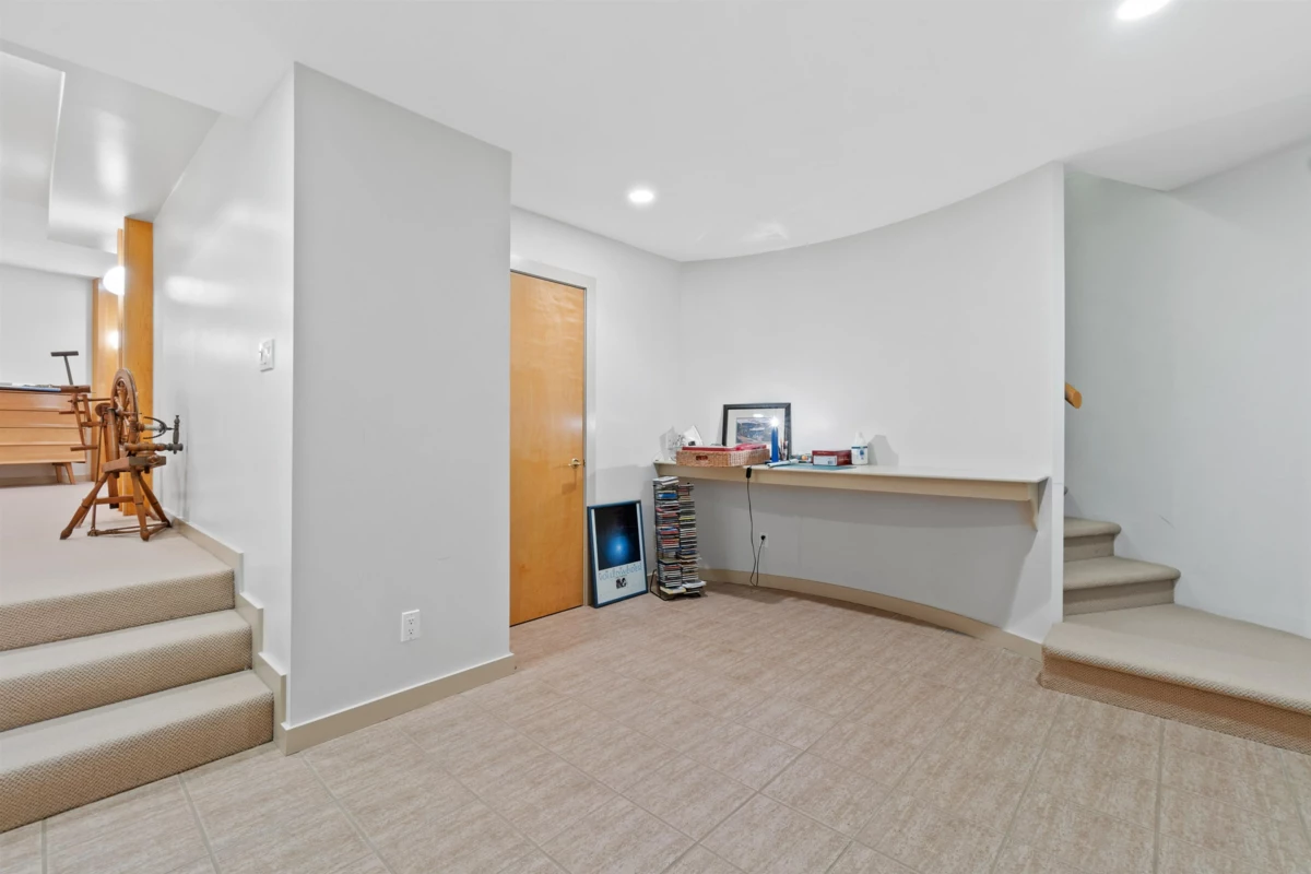 Backyard Photo of 2919 Tower Hill Crescent, West Vancouver, BC