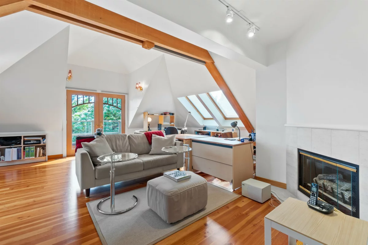 Garage Interior Photo of 2919 Tower Hill Crescent, West Vancouver, BC