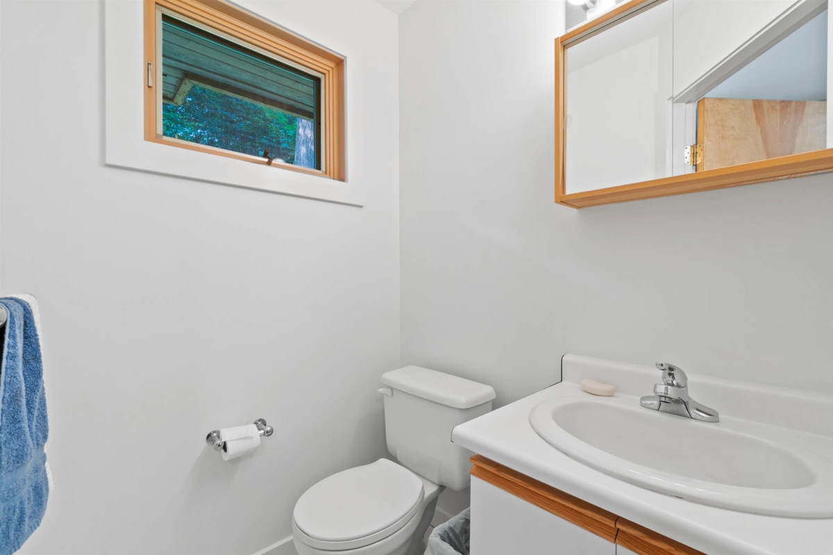 Neighborhood Park Photo Near 2919 Tower Hill Crescent, West Vancouver, BC