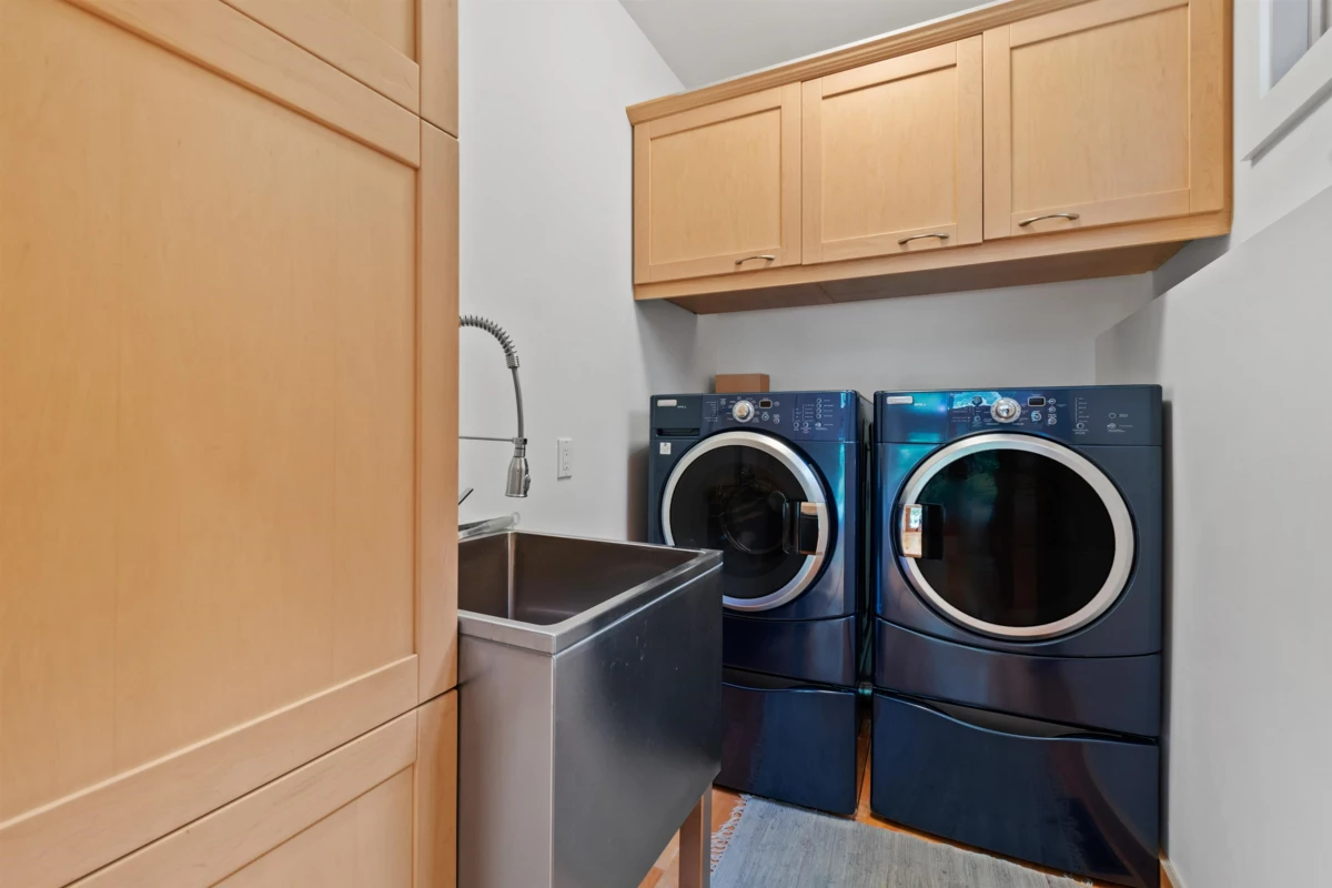 Outdoor Kitchen Photo of 2919 Tower Hill Crescent, West Vancouver, BC