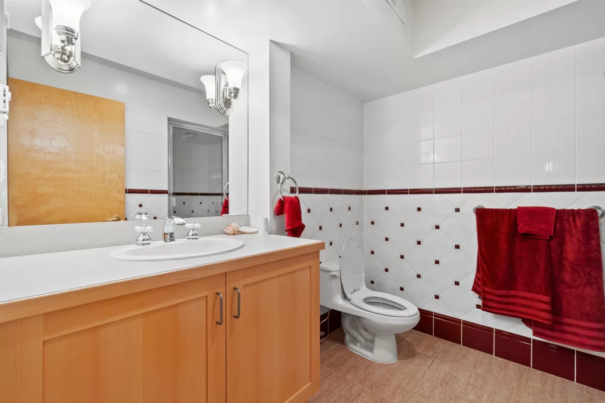 Swimming Pool Photo of 2919 Tower Hill Crescent, West Vancouver, BC