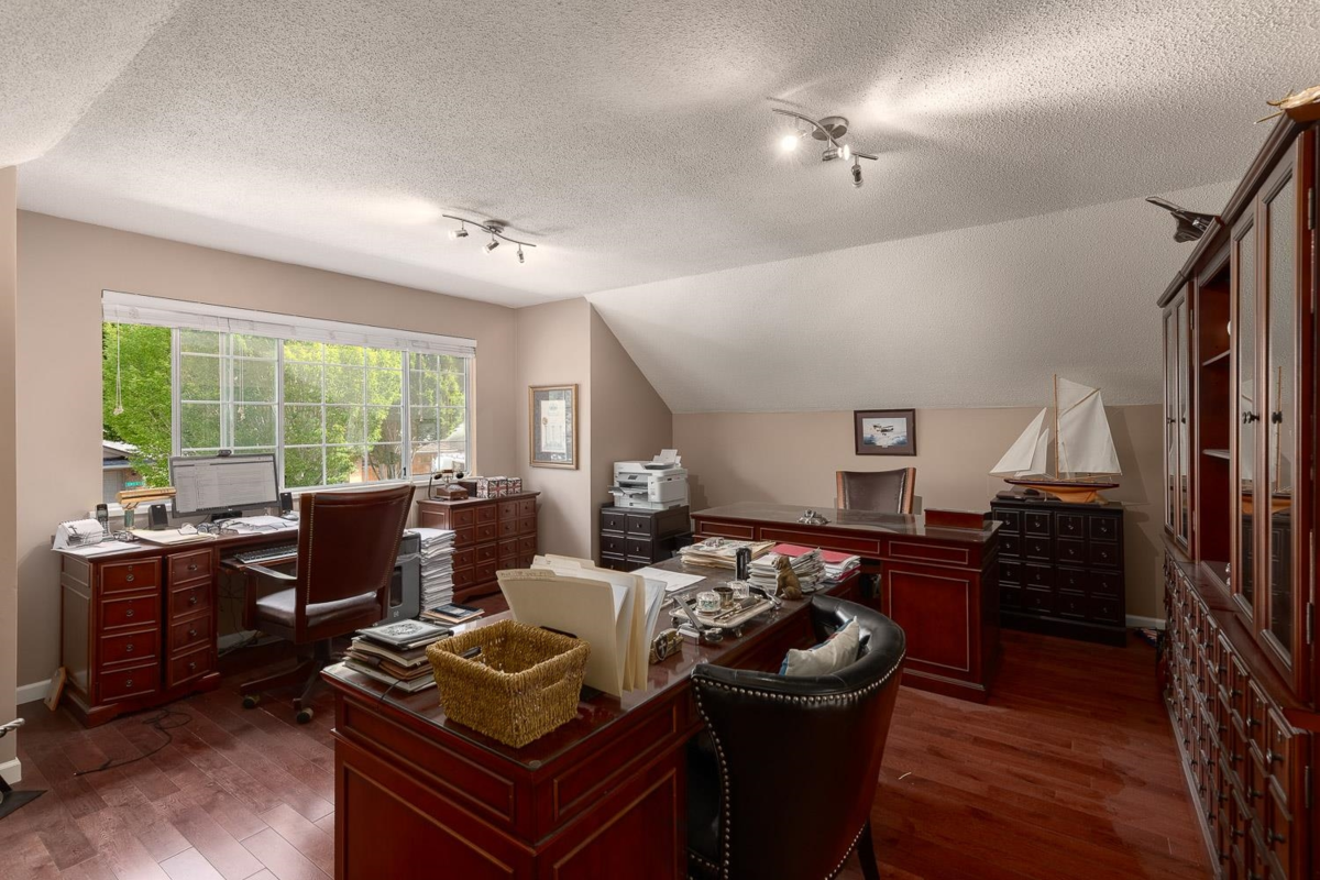 Hallway Photo of 12146 Osprey Drive, Richmond, BC