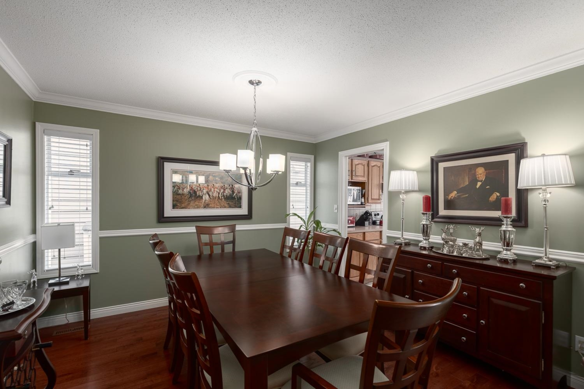 Kitchen Island Photo of 12146 Osprey Drive, Richmond, BC
