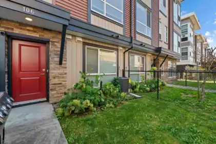 Backyard Photo of 106 8413 Midtown Way, Chilliwack, BC