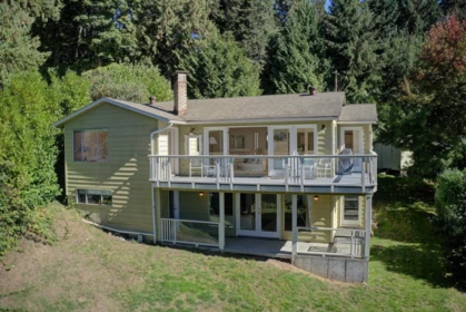4947 Sunshine Coast Highway, Sechelt, BC, Sechelt — Single Family Residence for sale