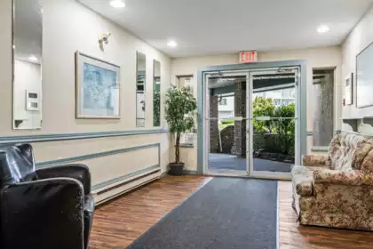 202 2567 Victoria Street, Abbotsford, BC, Abbotsford — Apartment/Condo for sale
