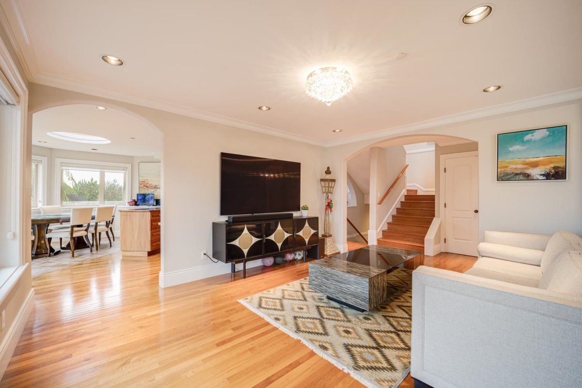 Basement Recreation Room Photo of 1822 Sasamat Street, Vancouver, BC