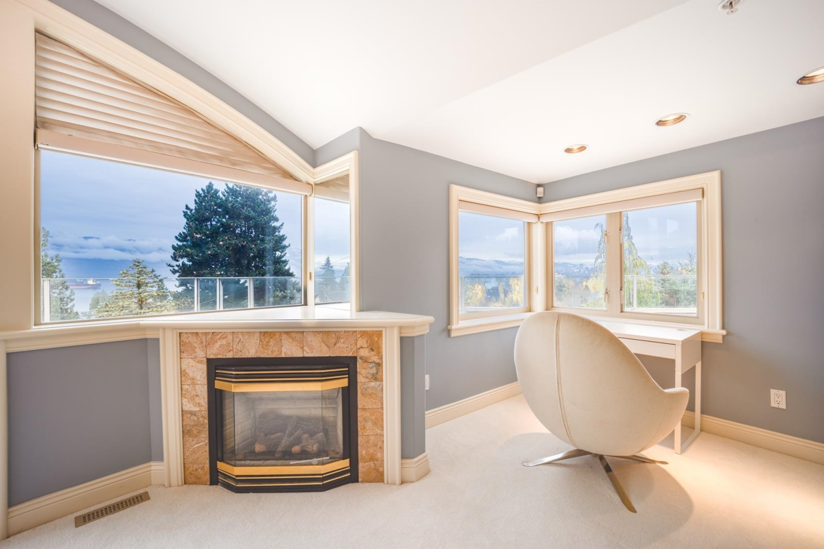 Powder Room Photo of 1822 Sasamat Street, Vancouver, BC