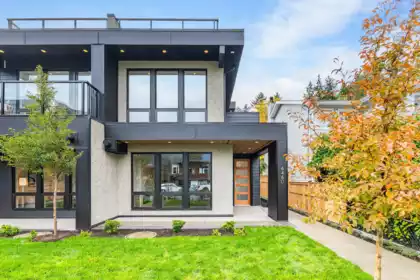 6460 Bruce Street, West Vancouver, BC, West Vancouver — 4 bed half duplex for sale