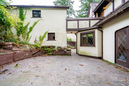 Hot Tub / Spa Photo of 2806 W King Edward Avenue, Vancouver, BC