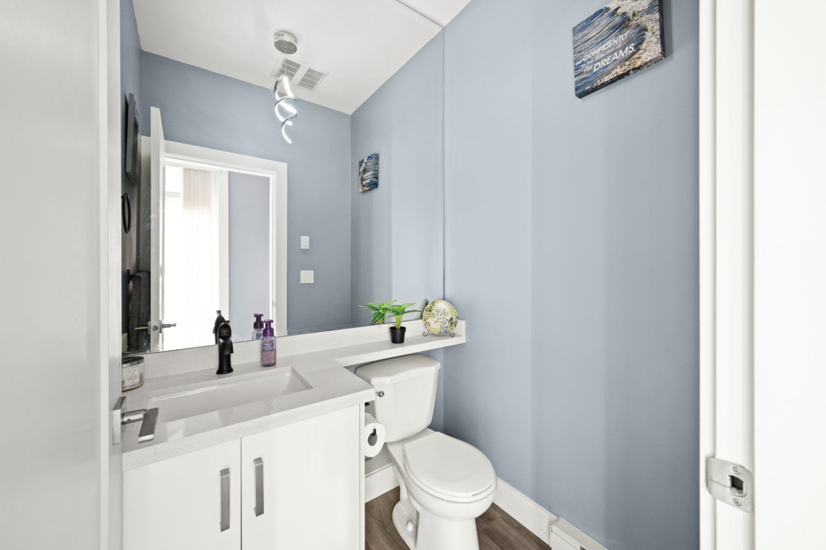 Bedroom 4 Photo of 8 7056 192 Street, Surrey, BC