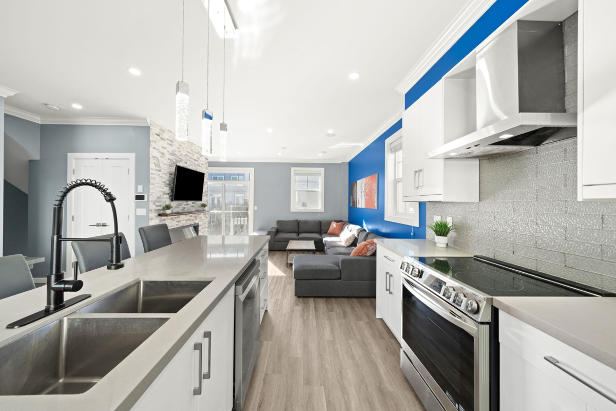 Breakfast Nook Photo of 8 7056 192 Street, Surrey, BC