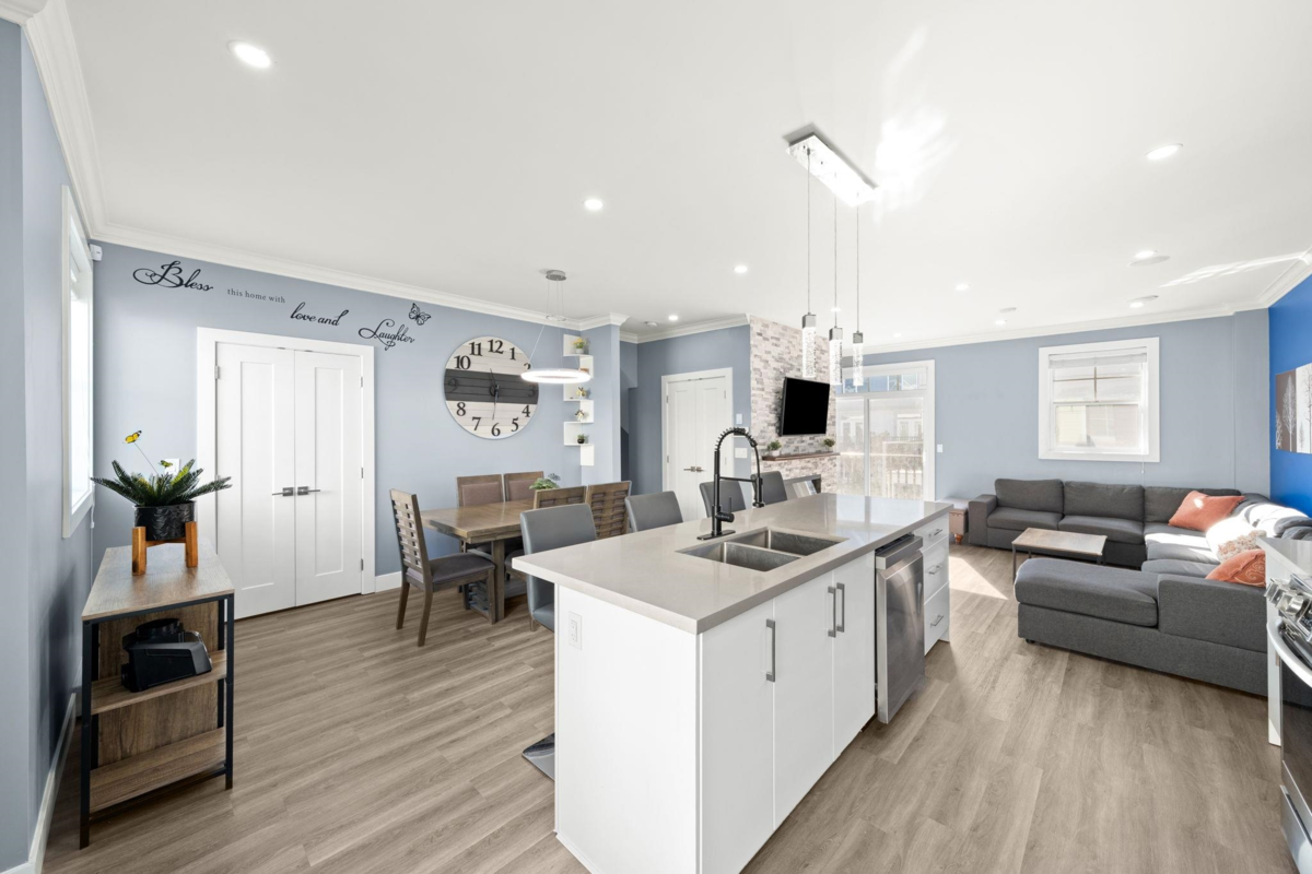 Kitchen Island Photo of 8 7056 192 Street, Surrey, BC