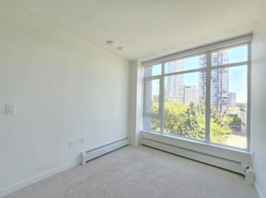 Walk-In Closet Photo of 509 13350 Central Avenue, Surrey, BC