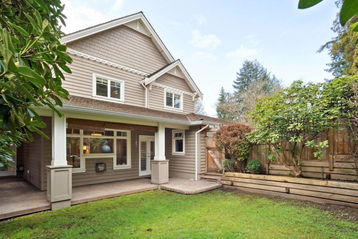 Garage Interior Photo of 2185 Lawson Avenue, West Vancouver, BC