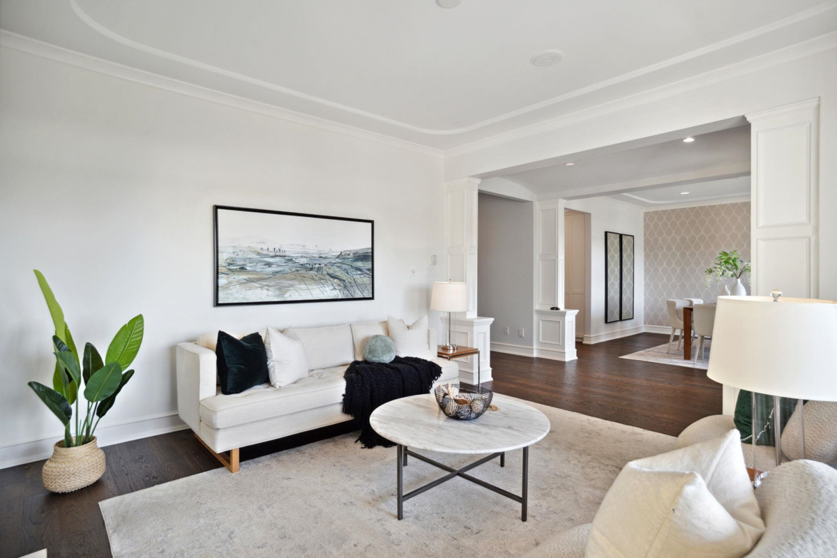 Living Room Photo of 2185 Lawson Avenue, West Vancouver, BC