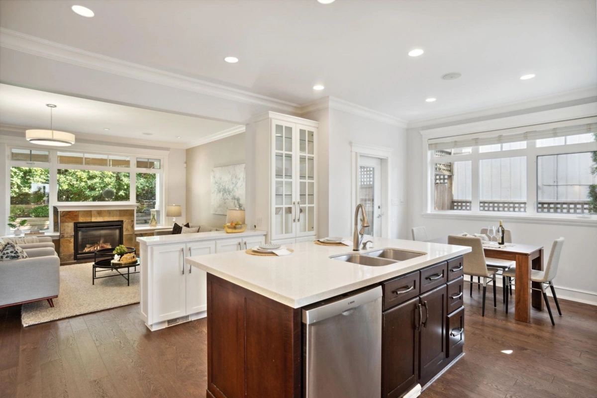 Pantry Photo of 2185 Lawson Avenue, West Vancouver, BC