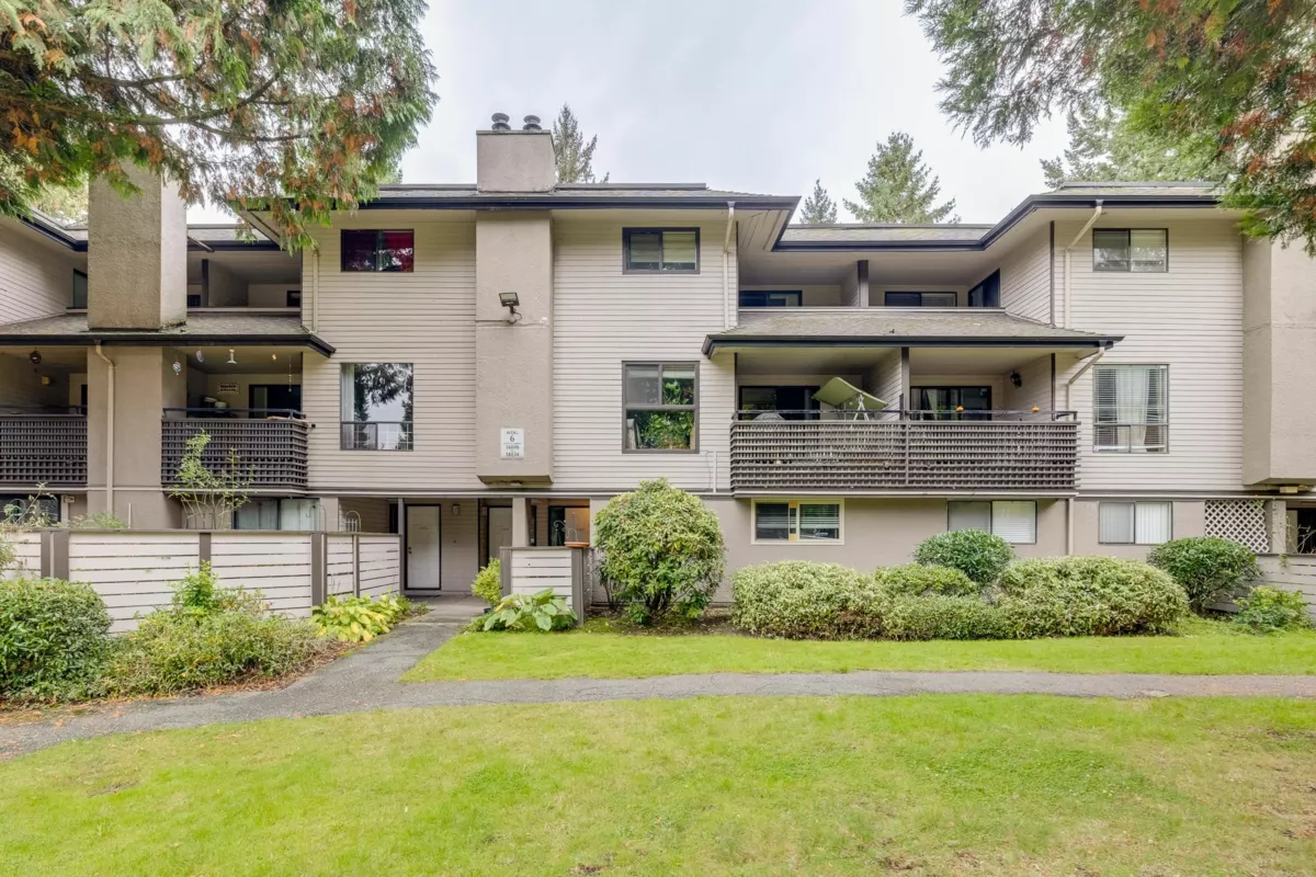 Exterior Front Photo of 14810 Holly Park Lane, Surrey, BC