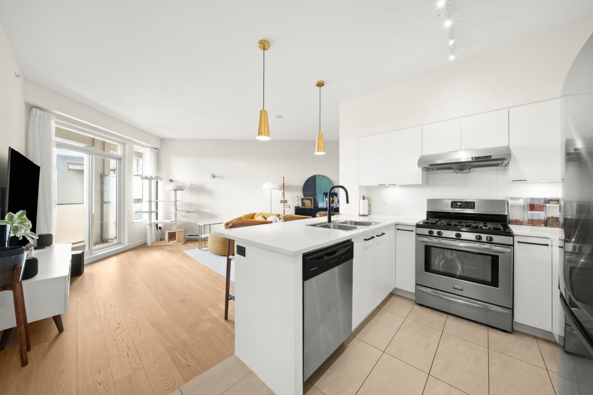 Pantry Photo of 417 10880 No. 5 Road, Richmond, BC