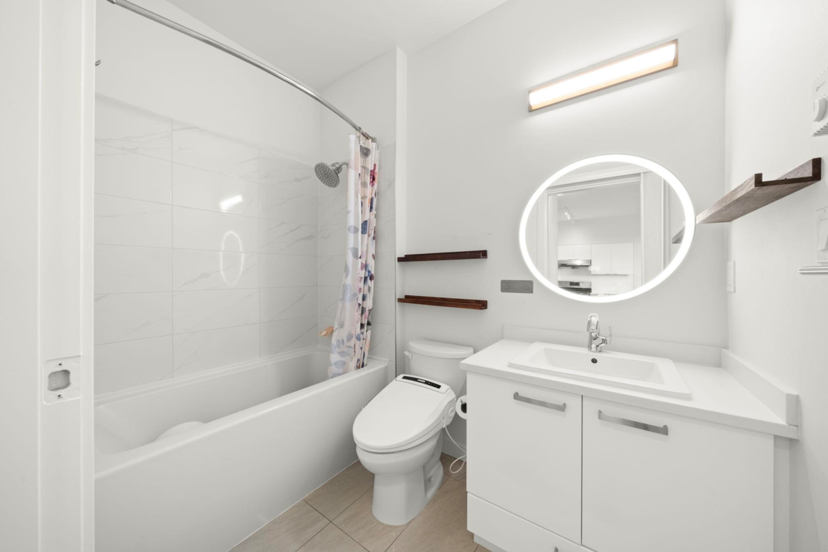 Primary Bedroom Photo of 417 10880 No. 5 Road, Richmond, BC