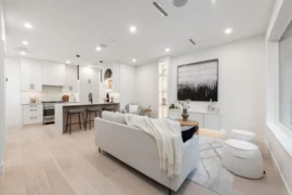 1 65 E King Edward Avenue, Vancouver, BC