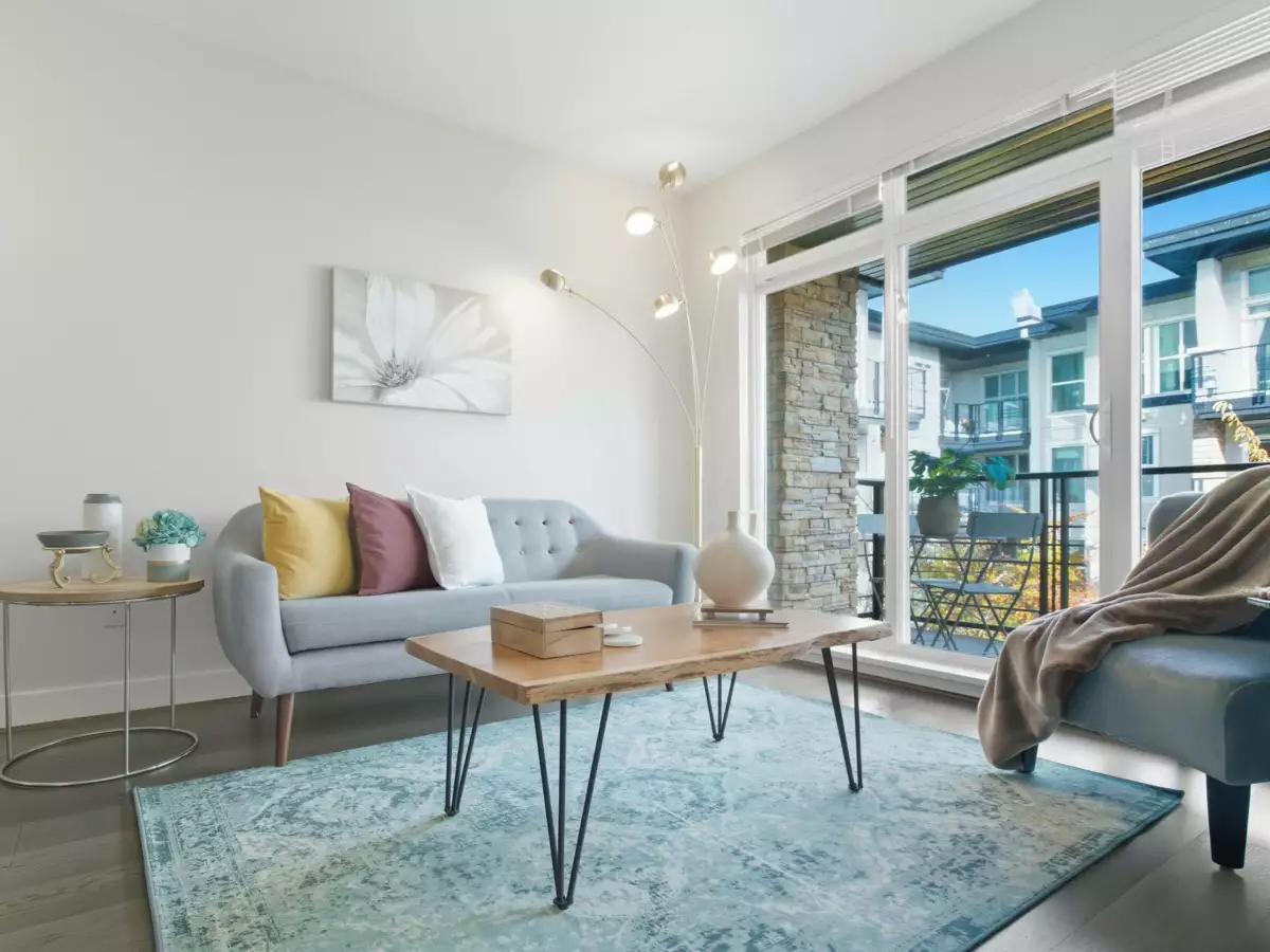 Living Room Photo of 303 5928 Birney Avenue, Vancouver, BC