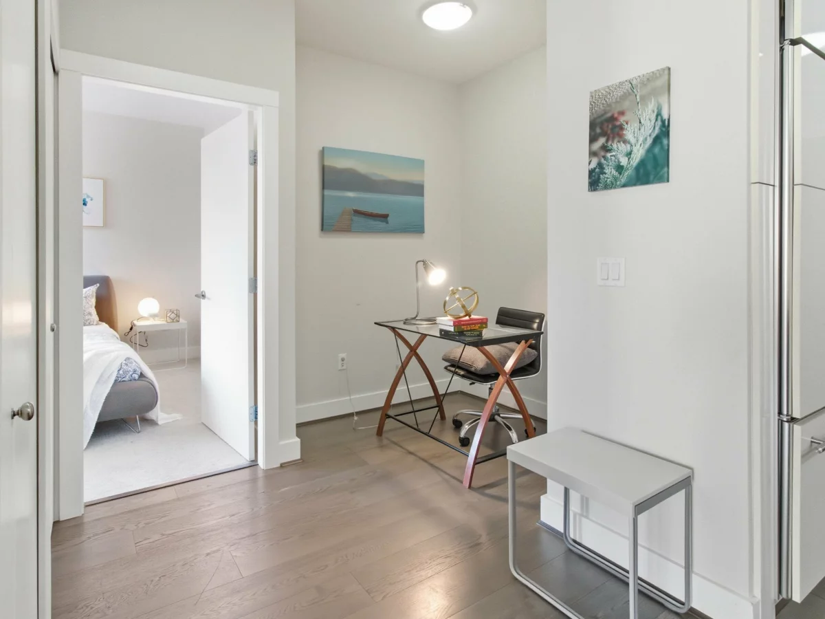 Primary Bathroom Photo of 303 5928 Birney Avenue, Vancouver, BC