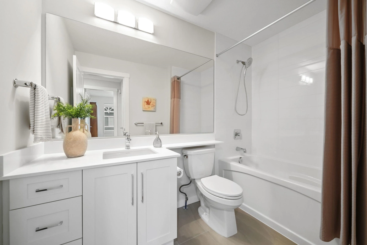 Garage Interior Photo of 19 15717 Mountain View Drive, Surrey, BC