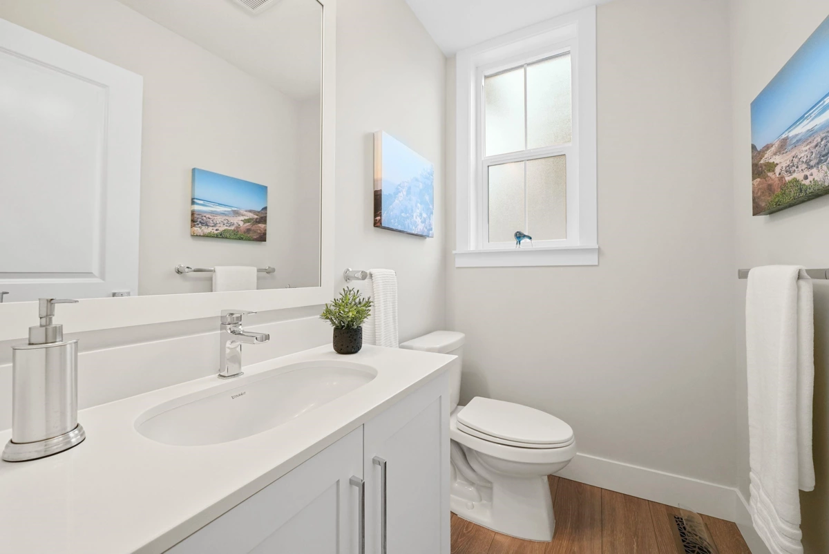 Guest Bathroom Photo of 19 15717 Mountain View Drive, Surrey, BC