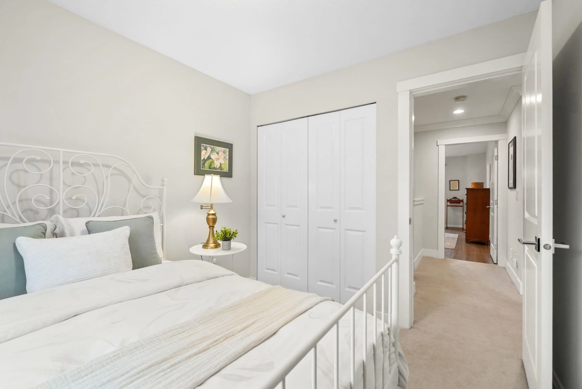 Staircase Photo of 19 15717 Mountain View Drive, Surrey, BC