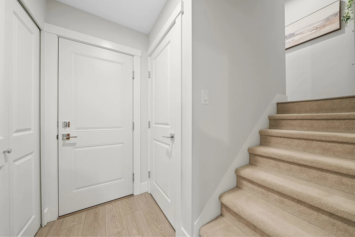 Swimming Pool Photo of 19 15717 Mountain View Drive, Surrey, BC