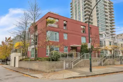 168 Prior Street, Vancouver, BC, Vancouver — Townhouse for sale