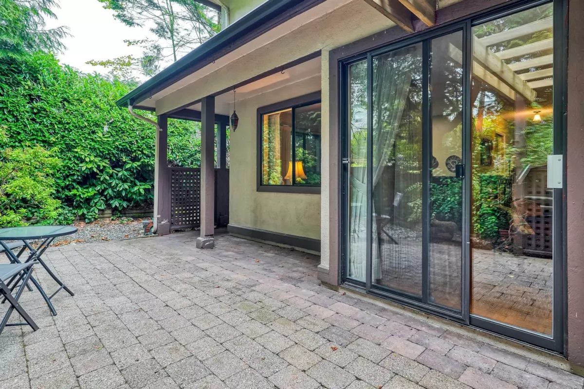 Backyard Photo of 103 12749 16 Avenue, Surrey, BC