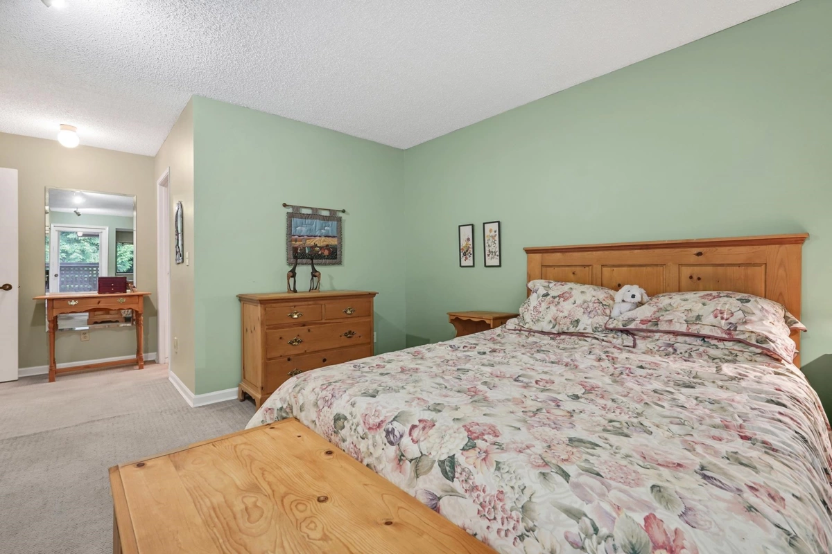 Basement Recreation Room Photo of 103 12749 16 Avenue, Surrey, BC