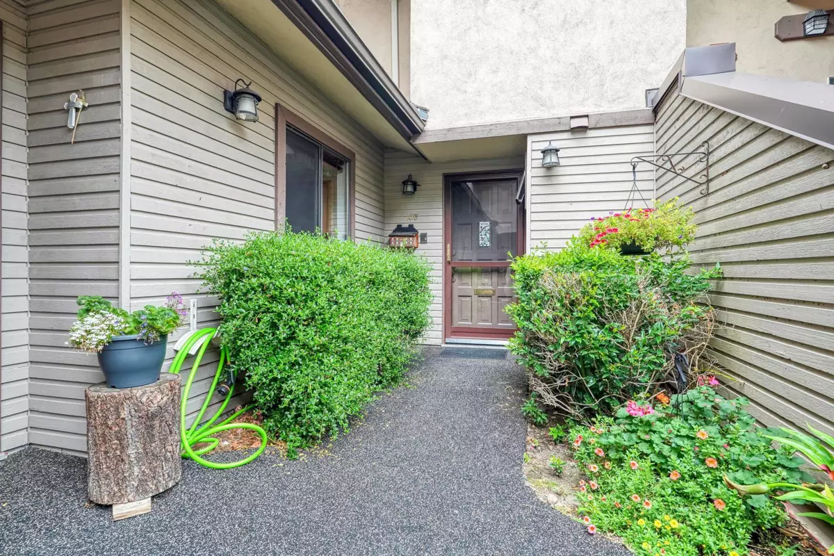 Living Room Photo of 103 12749 16 Avenue, Surrey, BC