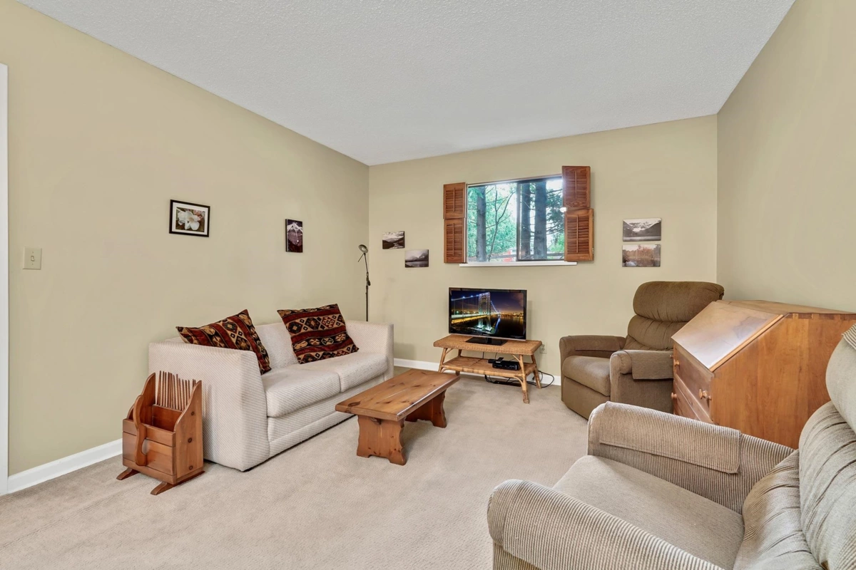 Powder Room Photo of 103 12749 16 Avenue, Surrey, BC