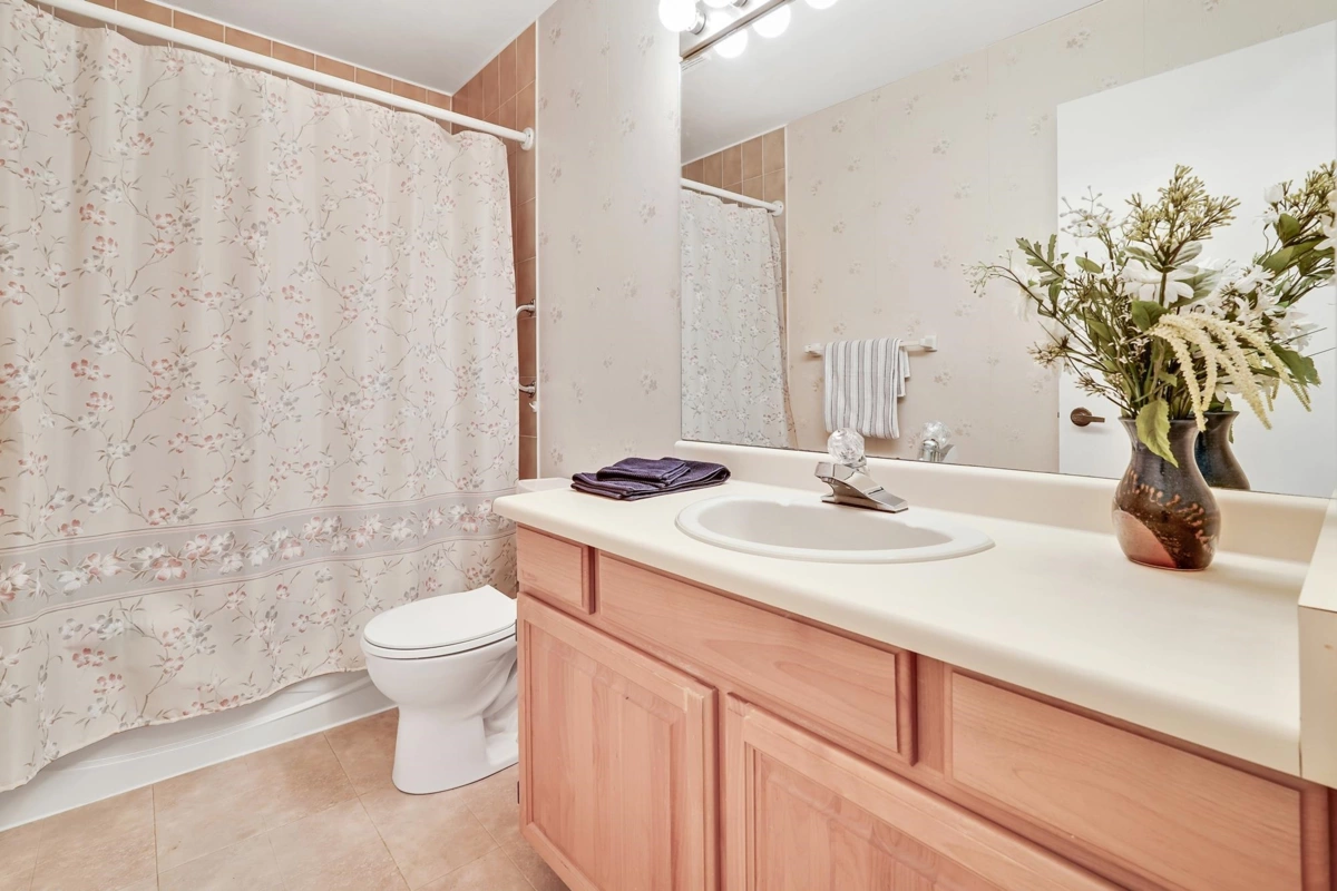 Staircase Photo of 103 12749 16 Avenue, Surrey, BC