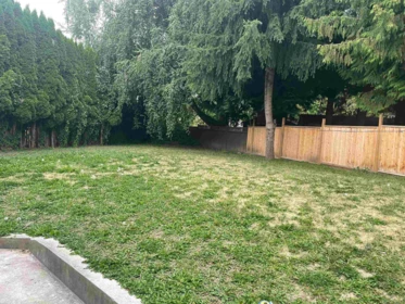 Garden / Landscaping Photo of 15077 86b Avenue, Surrey, BC