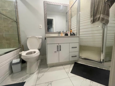 Guest Bathroom Photo of 15077 86b Avenue, Surrey, BC