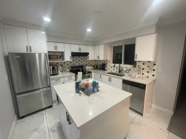 Kitchen Photo of 15077 86b Avenue, Surrey, BC