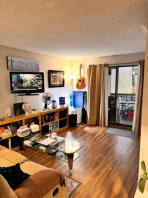 Dining Area Photo of 105 17661 58a Avenue, Surrey, BC
