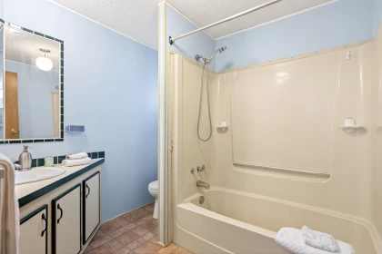 Basement Recreation Room Photo of 171 145 King Edward Street, Coquitlam, BC