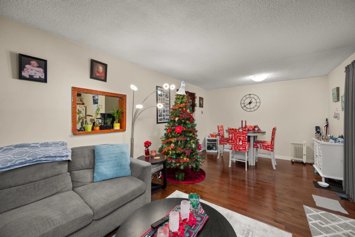 Family Room Photo of 54 10836 152 Street, Surrey, BC