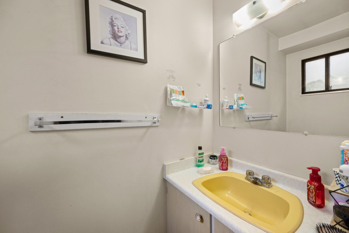 Hallway Photo of 54 10836 152 Street, Surrey, BC