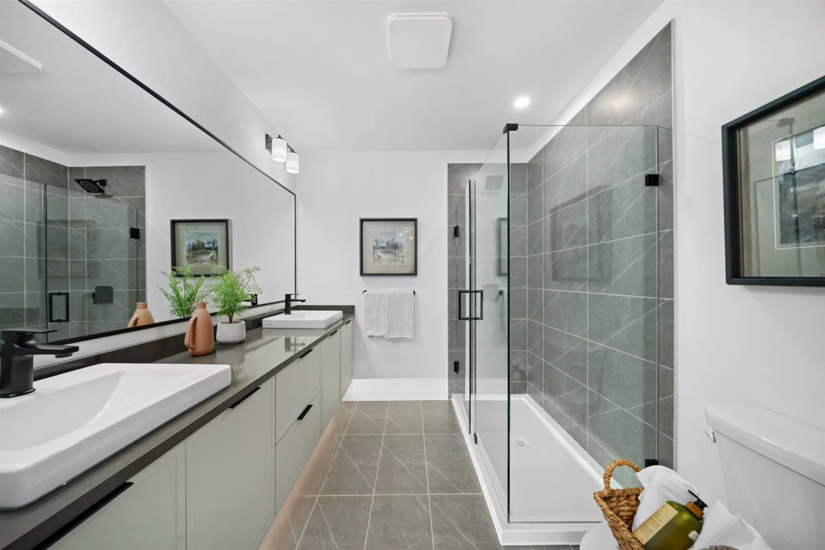 Walk-In Closet Photo of 80 24951 112 Avenue, Maple Ridge, BC