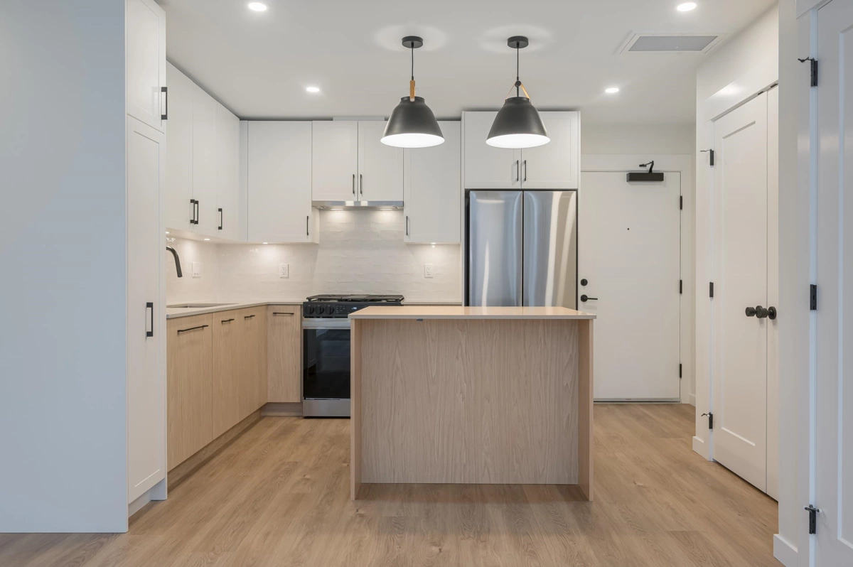 Kitchen Island Photo of 213 27215 Aldergrove Town Center Drive, Langley, BC
